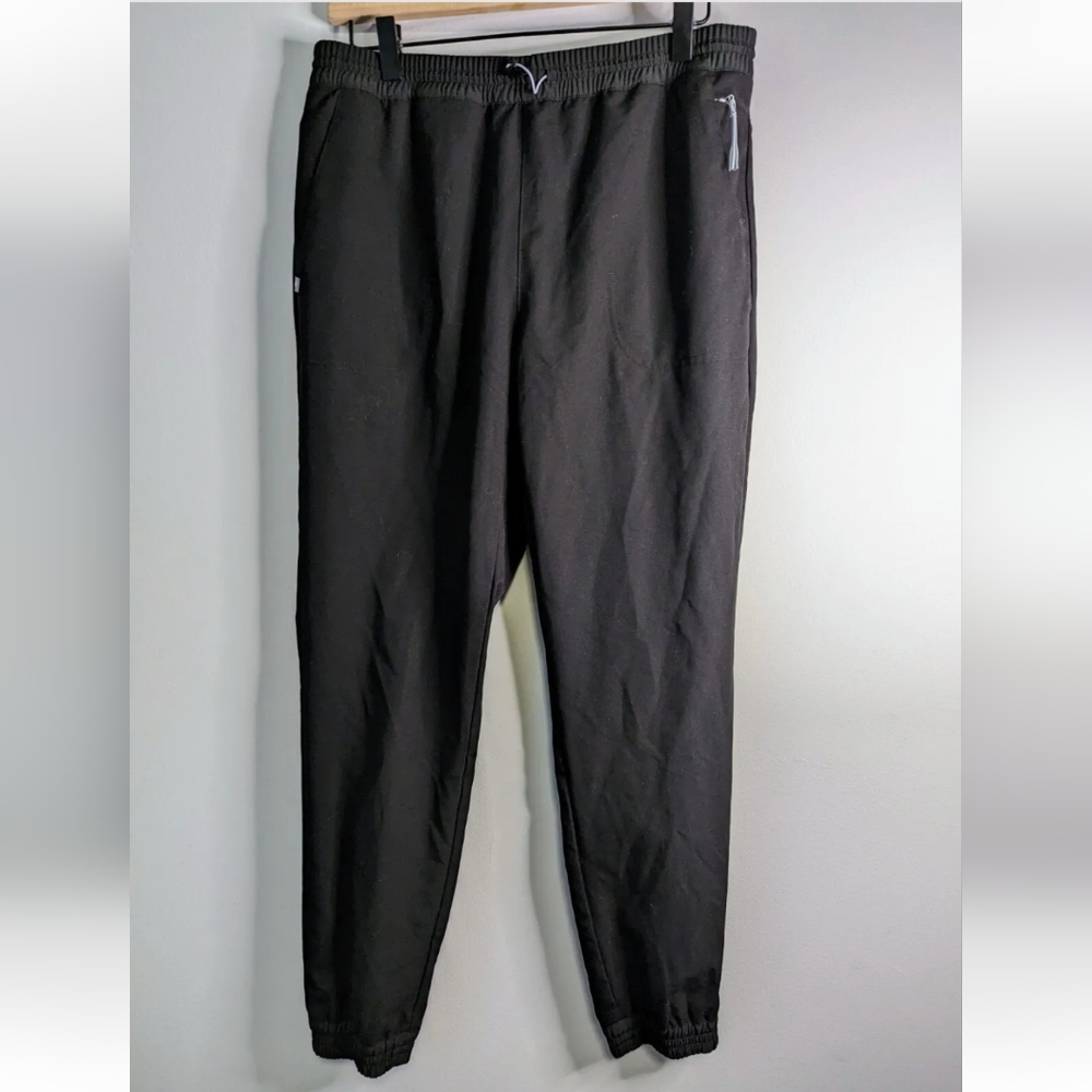 Women's FIGS Technical Collection Jogger Scrub Bottom Black Size Medium EUC